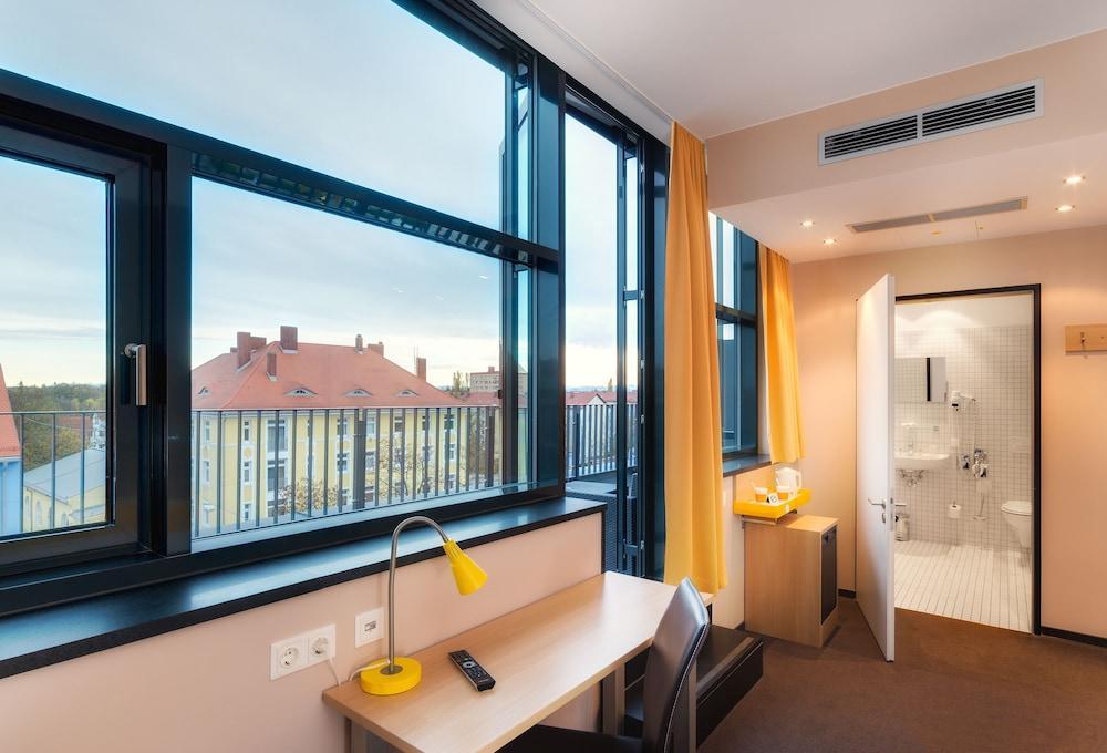Muenchen-moosach Hotel 3*