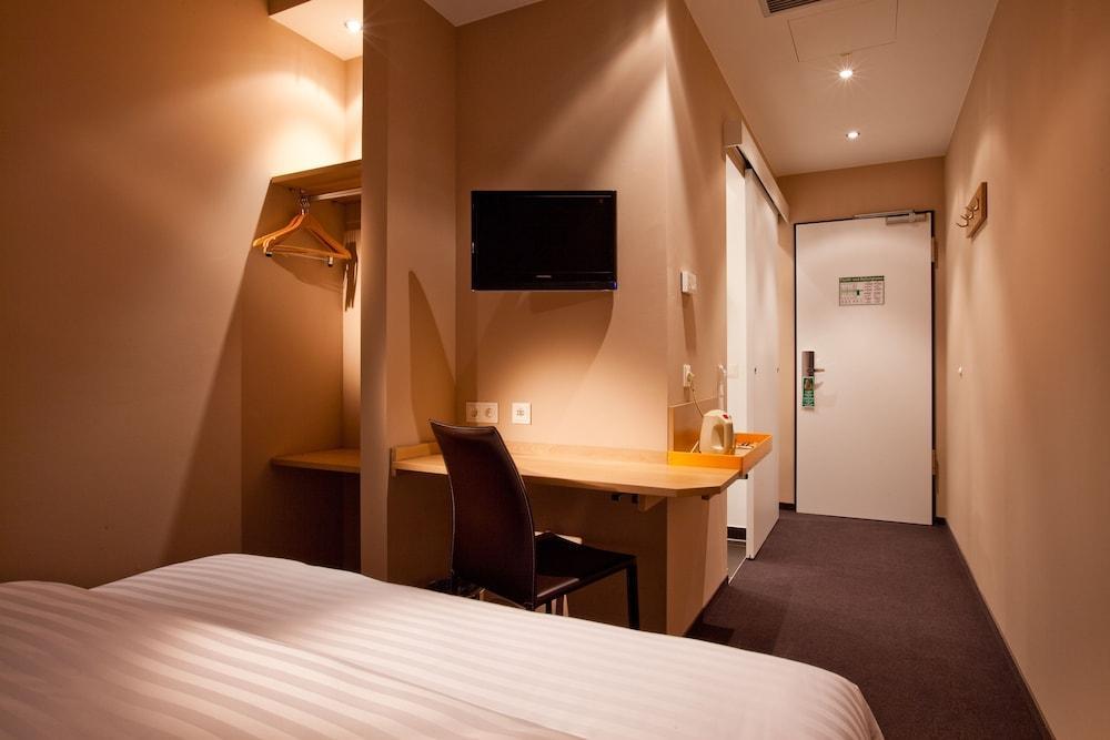 Hotel Muenchen-moosach 3*